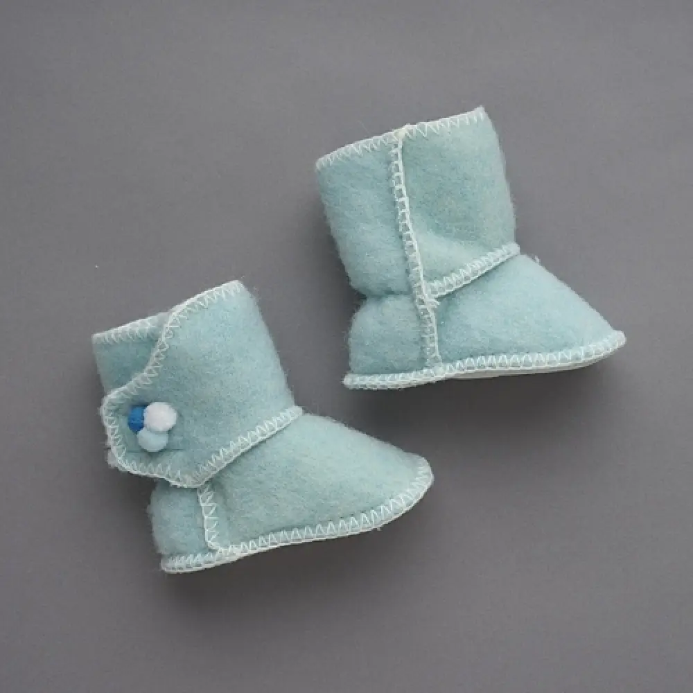 Пинетки на липучке меховые Little Star Помпошки мятный 10 см