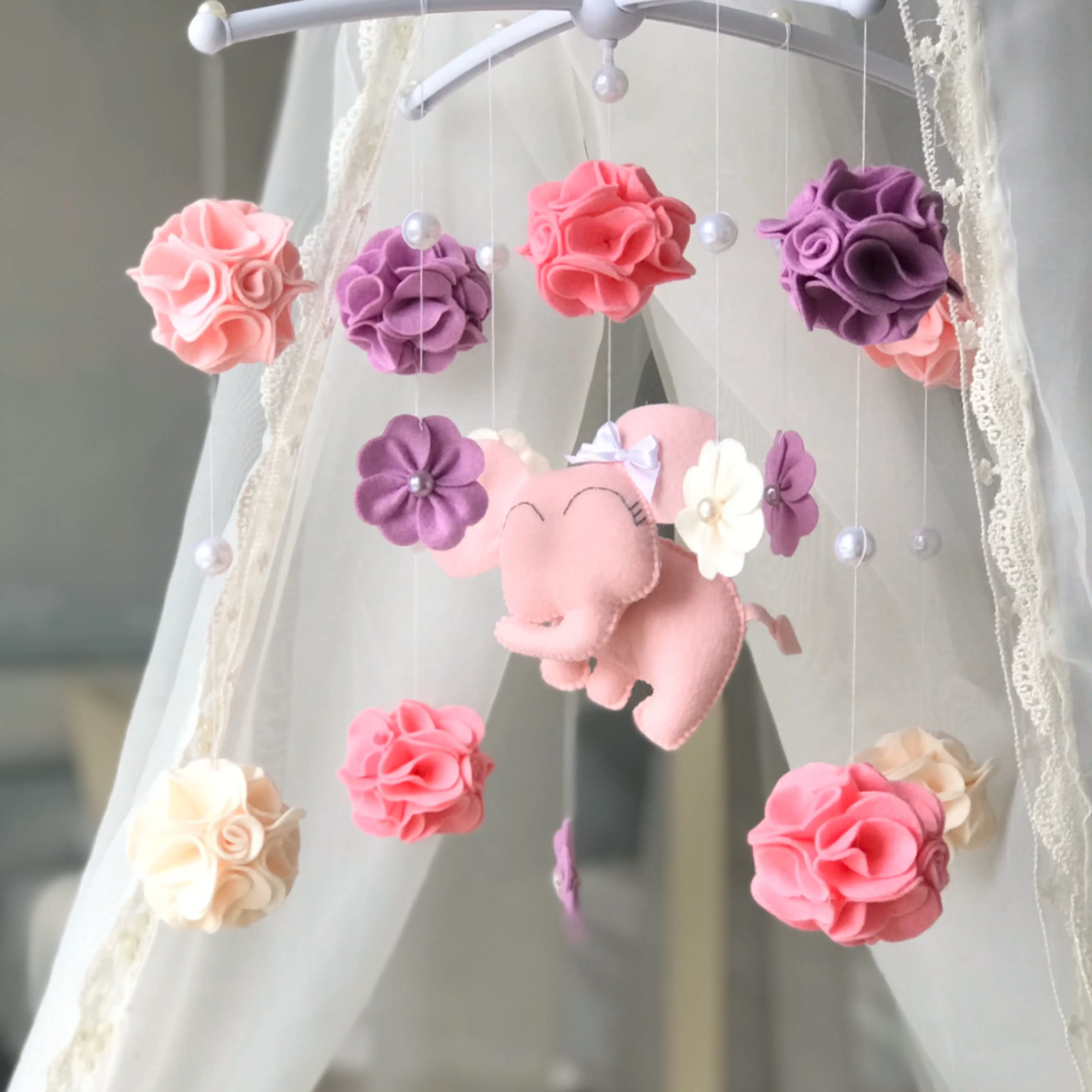 Felt Dreams Мобиль на кроватку "Слоник", розовый