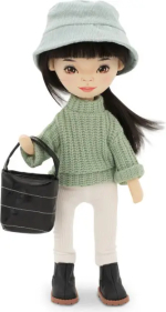 Кукла Lilu в зелёном свитере Orange Toys, серия Весна