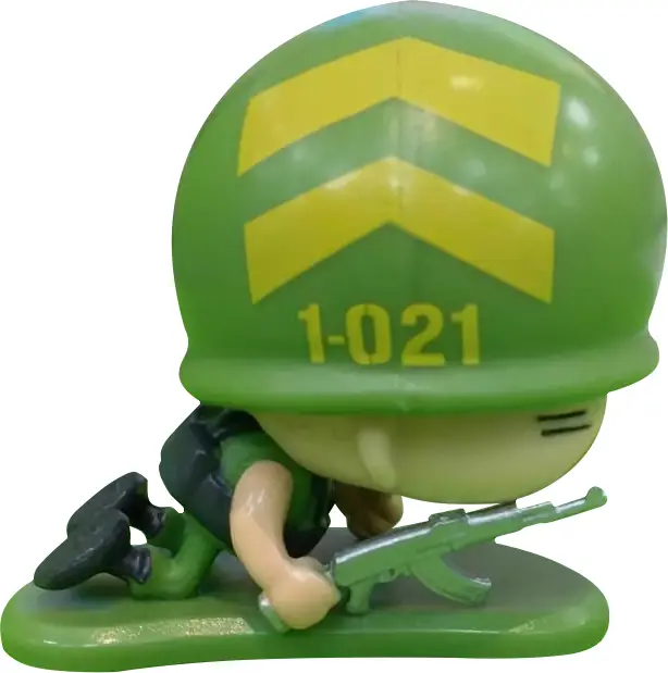 Фигурка солдата с цепочкой и жетоном