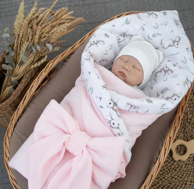 Фотография товара Одеяло-конверт  на выписку 90х90 «Муслин №6», с бантом на резинке летнее (розовый+зайчики)