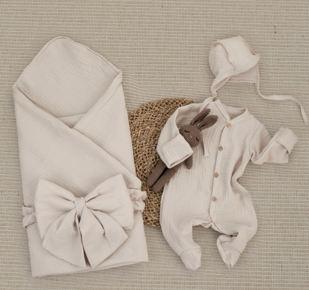 Фотография товара Комплект на выписку 4 предмета "Муслин Рюша.Плед", бежевый, лето (р. 16 (рост 50-56 см))