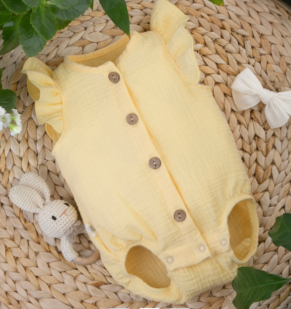 Фотография товара Боди с крылышками на пуговицах "Муслин", сливочное масло (р. 16 (рост 50-56 см))