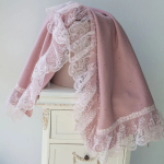 Фотография товара Плед с кружевом Наследник Выжанова пудра 115х110 см