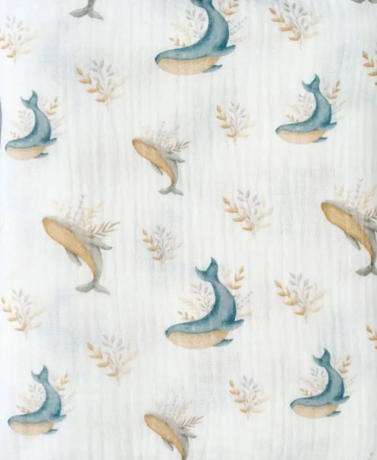 Пеленка муслиновая Little Star, киты с веточками, 125х125 см