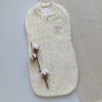 Фотография товара Кокон на молнии Little Star Косички с вышивкой Мишка крем бант экрю 68