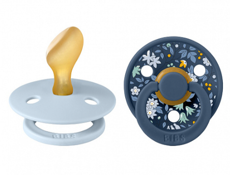Фотография товара Набор пустышек латекс BIBS Liberty Colour Symm, 2 шт. - Chamomile Lawn-Baby Blue/Steel Blue, 6+ мес.