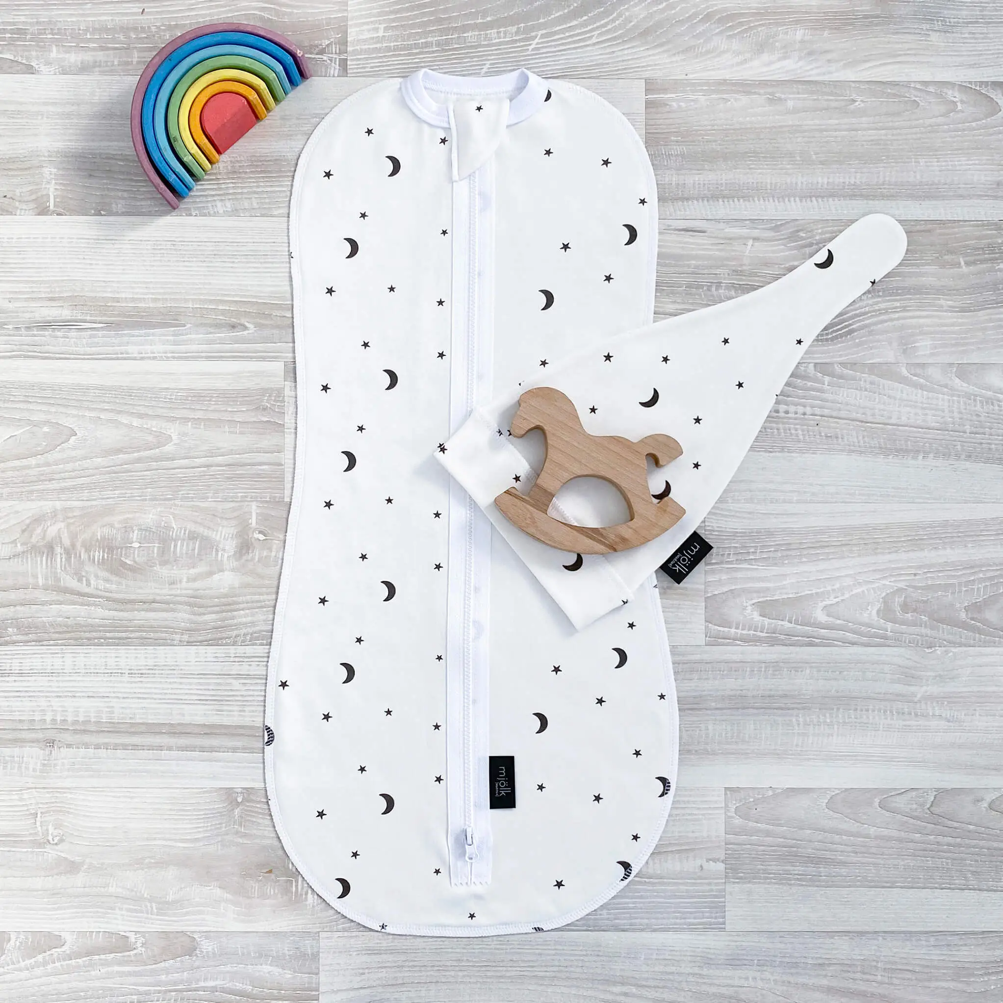 Пеленальный кокон и шапочка Mjolk Ночное небо 9-12 кг