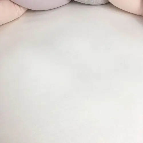 Простыня на резинке Little Star Круглая кулир крем с гербами 75х75 см