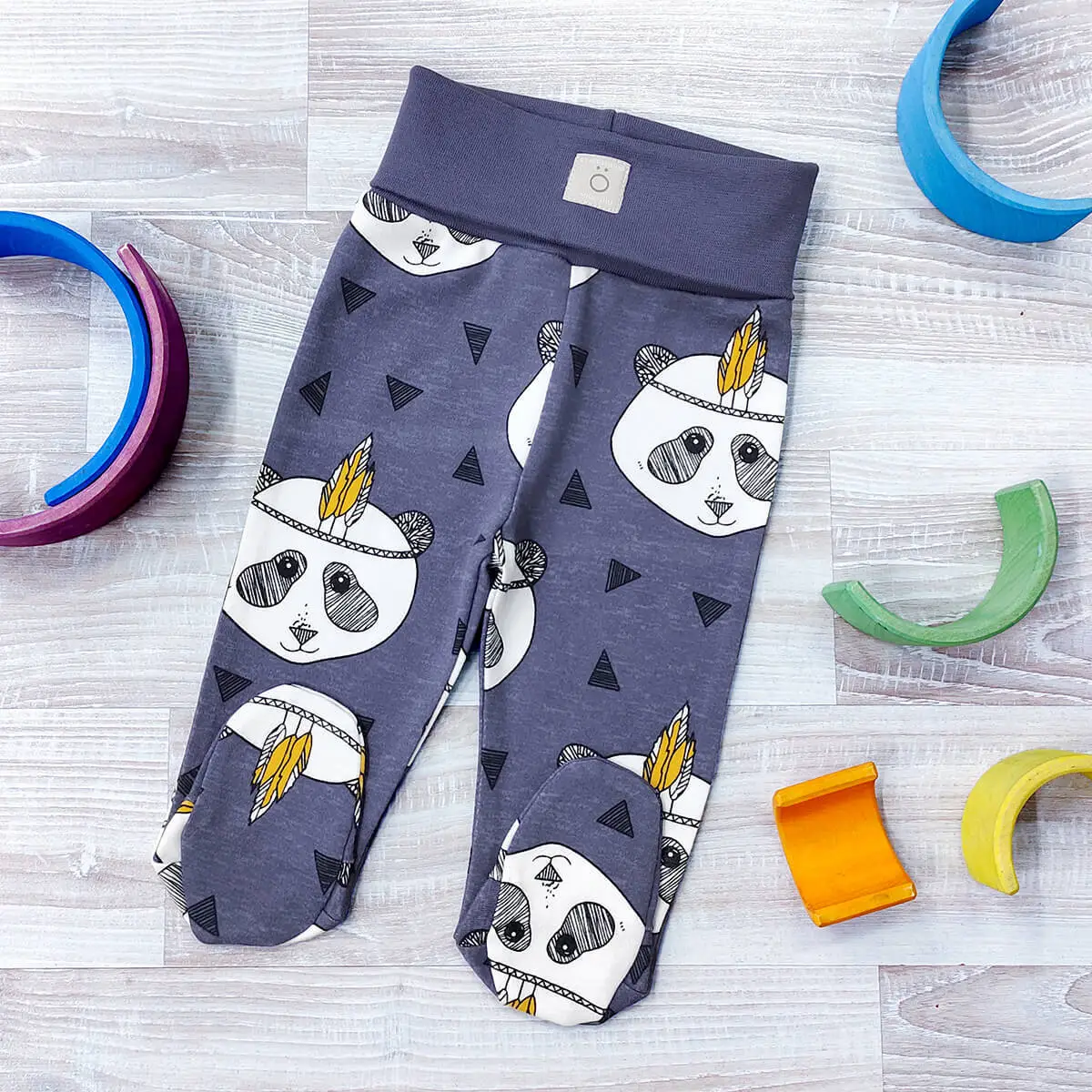 Ползунки Mjolk Панды на широком поясе 62