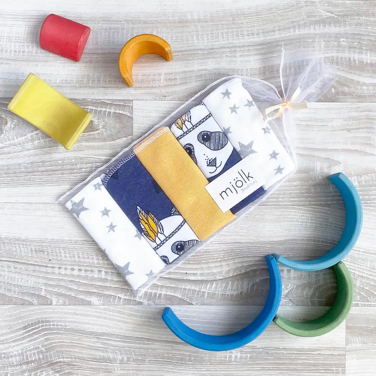 Набор платочков-слюнявчиков Mjolk Панды 20х20 см