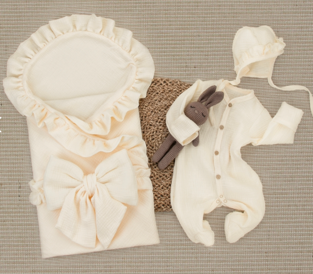 Фотография товара Комплект на выписку 4 предмета "Муслин Рюша.Плед", сливочное масло, лето (р. 16 (рост 50-56 см))